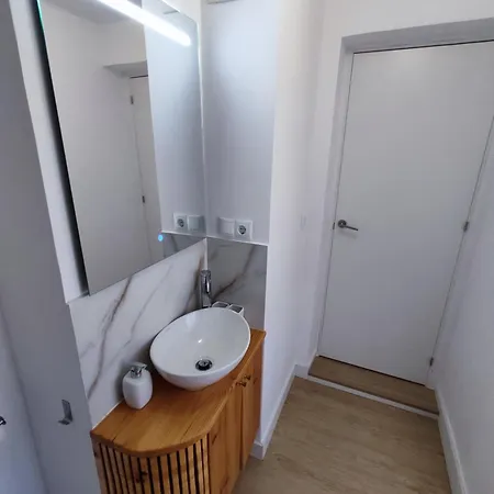River House Apartamento