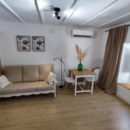 Apartment River House Caces