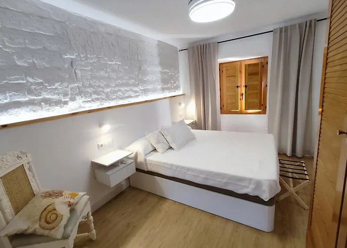 River House * Caceres