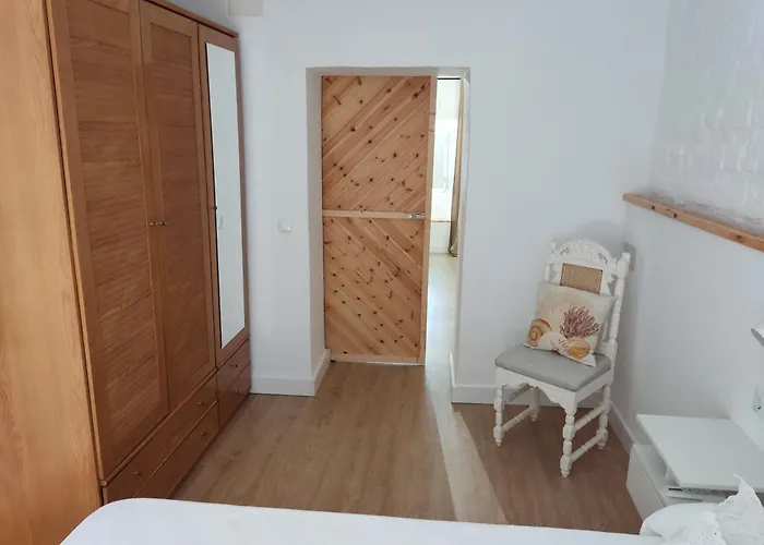 Apartment River House *