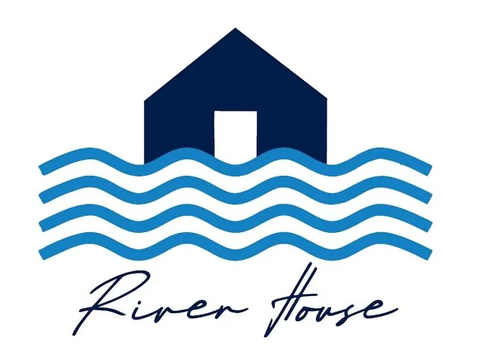 River House * Caceres